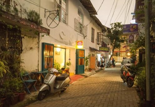 Loafer's corner in Kochi